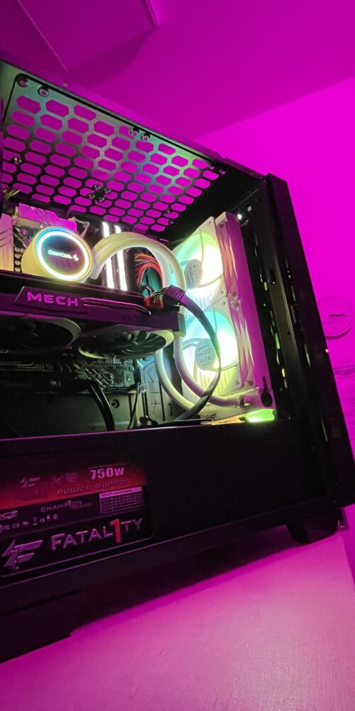 Pc gaming sul bancone di Hng informatica Palermo